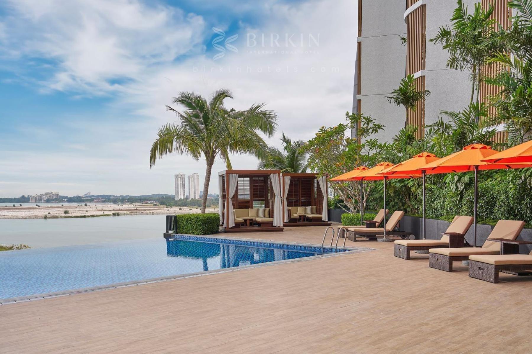 Birkin International Hotel Malacca Exteriör bild